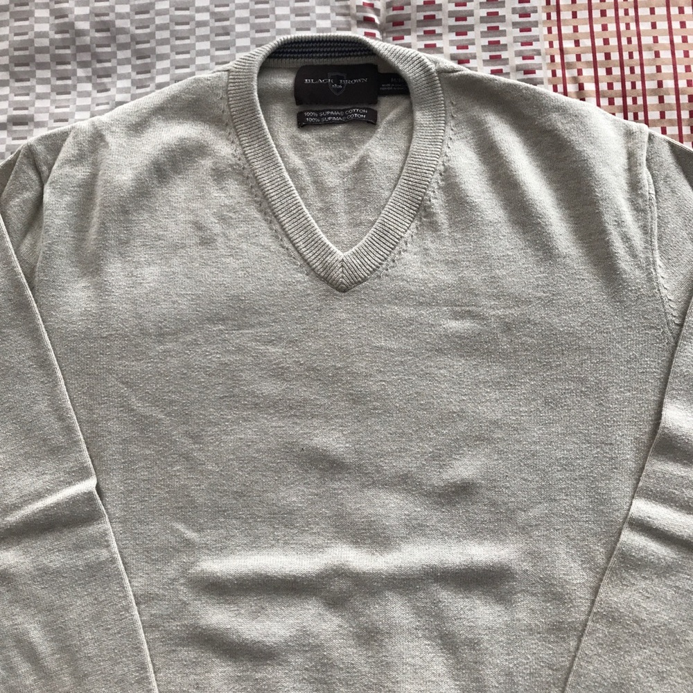 Black Brown v-neck sweater never worn
